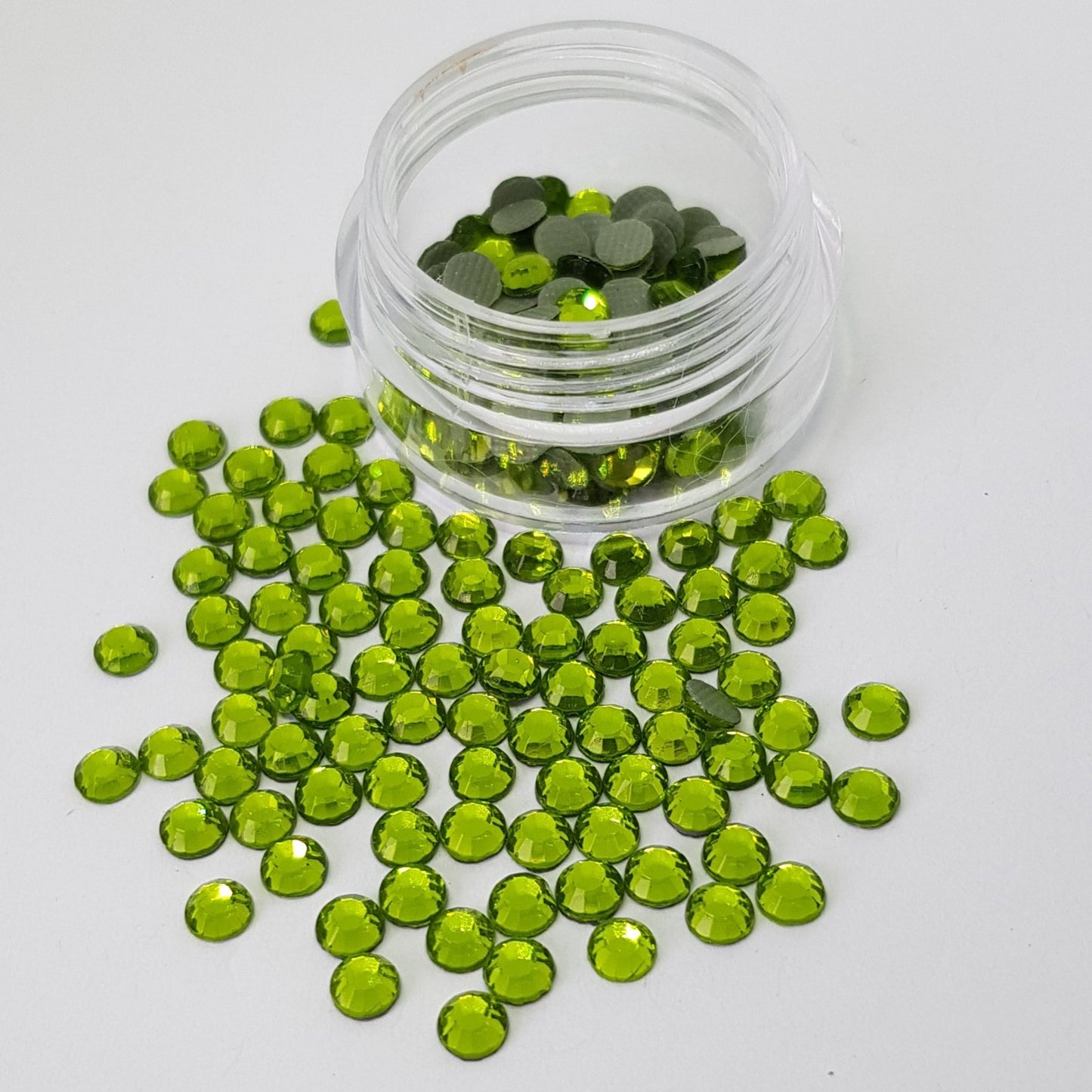 Light Green 4mm (16ss) Crystals